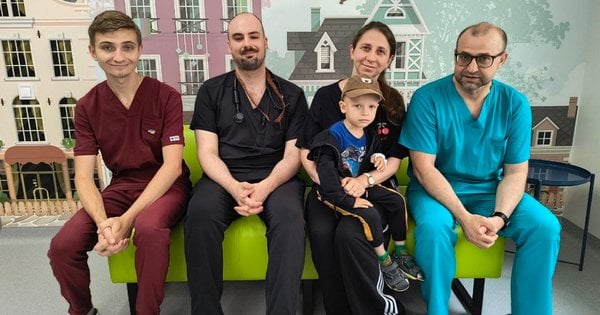 Медики зі Львова успішно провели порятунок єдиної підковоподібної нирки трирічного хлопчика зі злоякісною пухлиною: стан дитини сьогодні