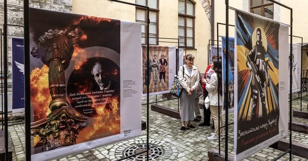 «Виставка патріотичних плакатів у Львові: плакат як інструмент боротьби»