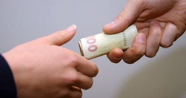 Екскерівник виконавчої служби Львівської області засуджений до 5 років ув’язнення за хабар.