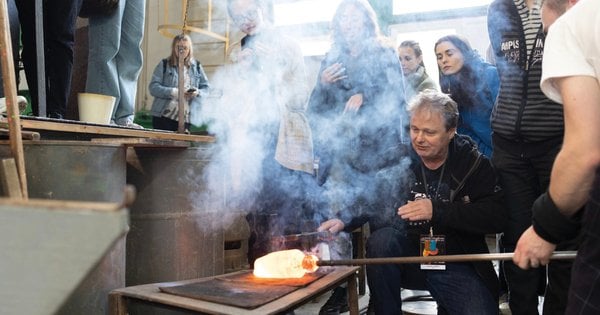 Львів’ян кличуть на конференцію з виготовлення гутного скла у Львові.