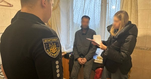 Обманювали користувачів ПриватБанку – на Львівщині затримали аферистів