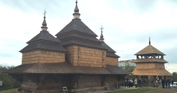 У селі Кліцько на Львівщині відновили дерев’яну церкву XVII століття.