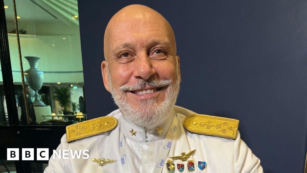 НАТО «підтримуватиме Україну» для досягнення тривалого миру, заявив високопосадовець BBC