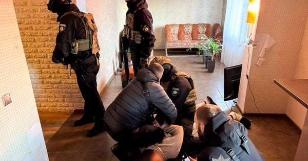Підпал авто за вказівкою росіян – СБУ затримала безробітного з Рівненщини за пов’язане зі злочином.