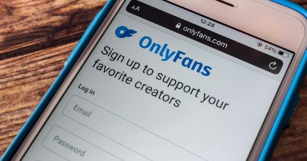 У Франківську модель OnlyFans звернулася до суду на ДПС – що просила дівчина – деталі