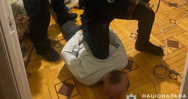 У Львові 31-річний військовослужбовець вбив подушкою 51-річну жінку під час приватної зустрічі.