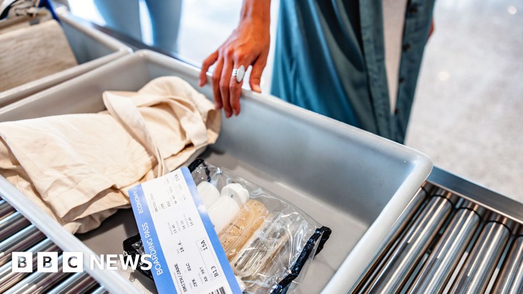 Хітроу скасовує обмеження на рідину в контейнерах об'ємом 100 мл