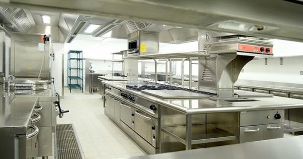 Імітація змагання на тендерах з постачання обладнання для шкіл Рівненщини та Волині – АМКУ оштрафував дві компанії