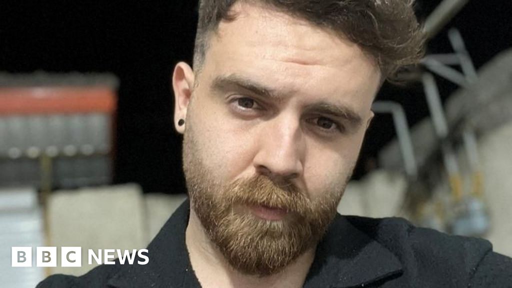 Іран спростовує намір стратити затриманого протестувальника