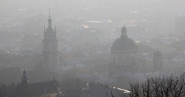 Керівник компанії спричинив забруднення повітря у Львові на суму 20 млн грн