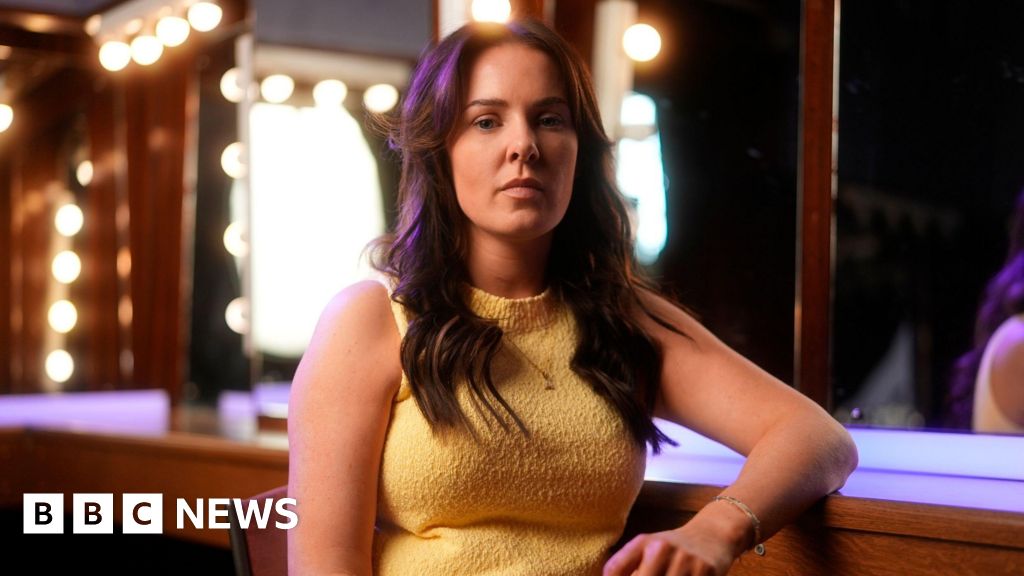 Красуня, яка спіймала найбільшого сома Шотландії