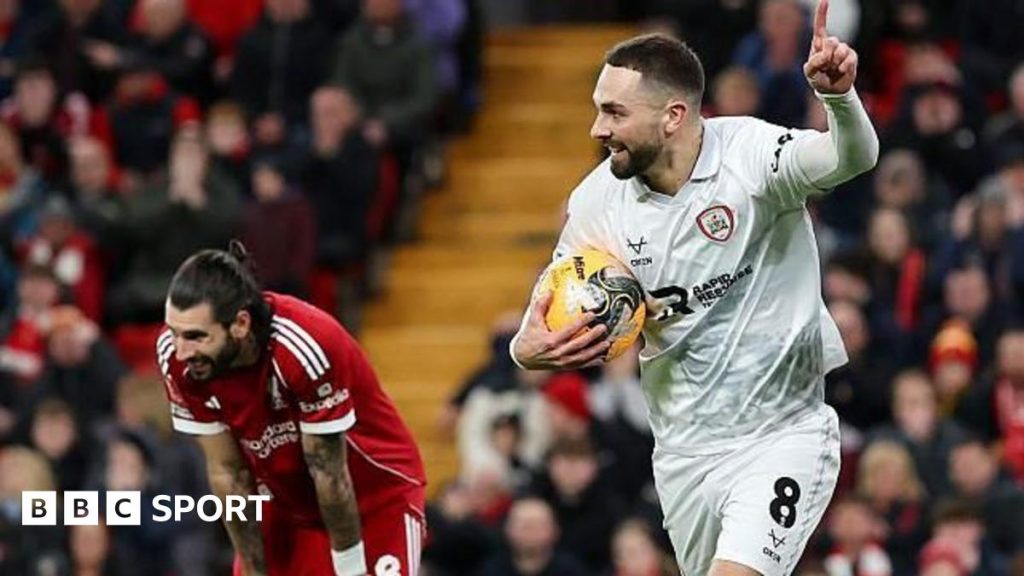 Ліверпуль: Чи була помилка Домініка Шобослаї у матчі проти Барнслі проявом неповаги?