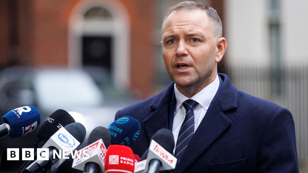 Лише Дональд Трамп може зупинити Володимира Путіна, заявив президент Польщі в інтерв'ю BBC.