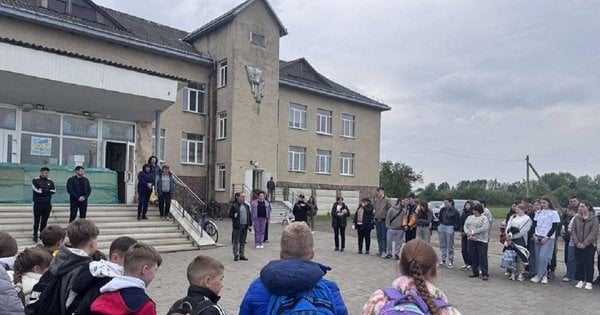 На Івано-Франківщині викрали кошти під час ремонту шкільної каналізації – імена причетних до злочину