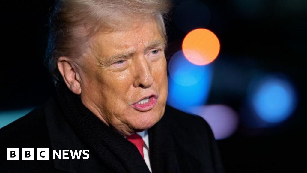 Невелика електрична несправність на Air Force One затримує поїздку Трампа до Давосу