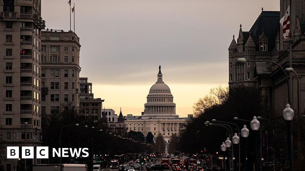 Палата представників США розширює субсидії на охорону здоров’я, але законопроект стикається з труднощами у Сенаті