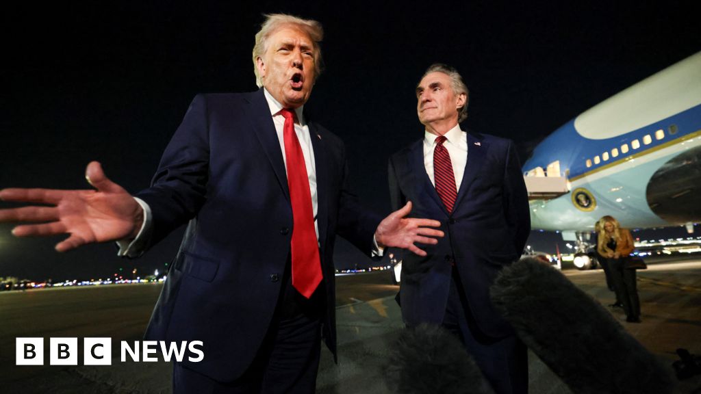 Переписка між Дональдом Трампом, Йонасом Стьоре, Еммануелем Макроном та Марком Рютте