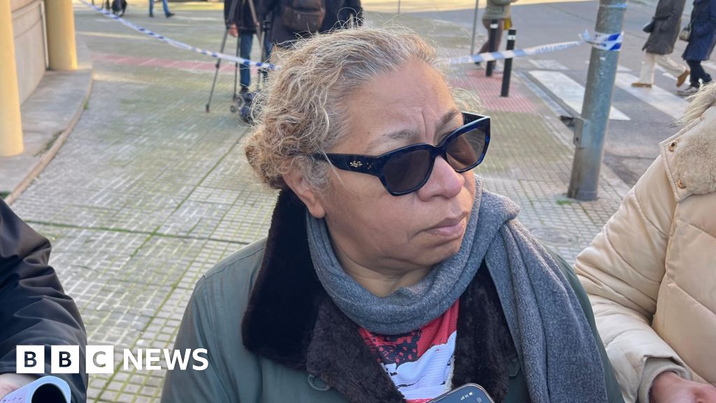 Рідні постраждалих у стані шоку після аварії швидкісного потяга на півдні Іспанії