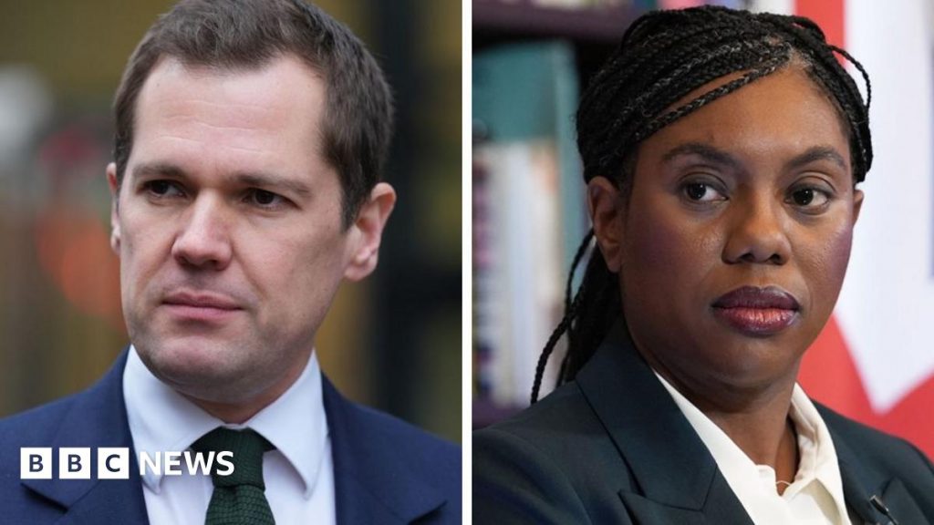 Роберта Дженріка звільнили прихильники консерваторів за «планування переходу» – оновлення в реальному часі