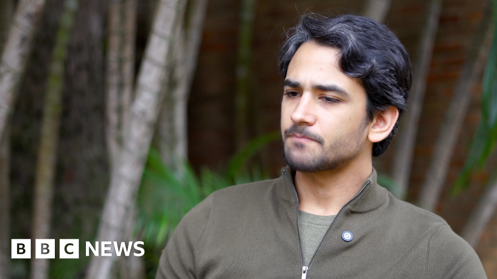 Син ув’язненого венесуельського політика критикує повільне звільнення в’язнів