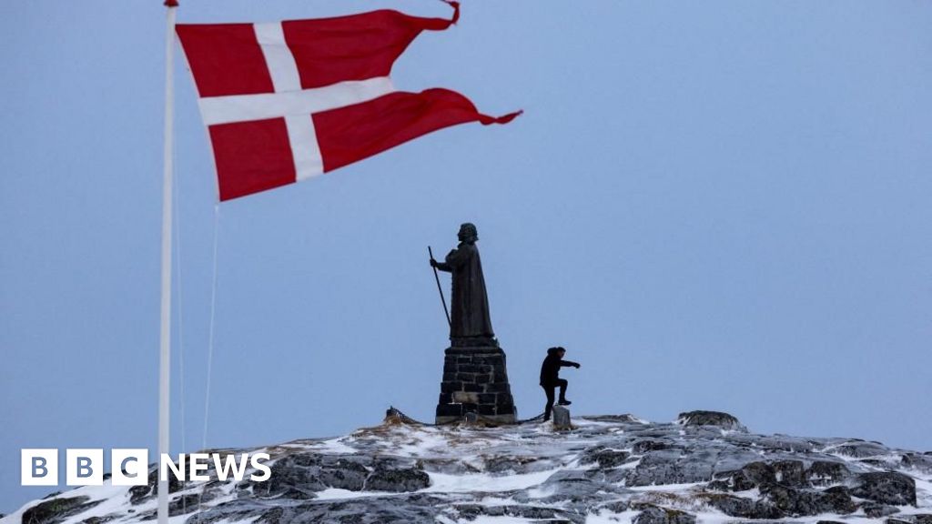 Трамп заявляє, що США мають «взяти під контроль» Данію, щоб не дати Росії та Китаю це зробити.