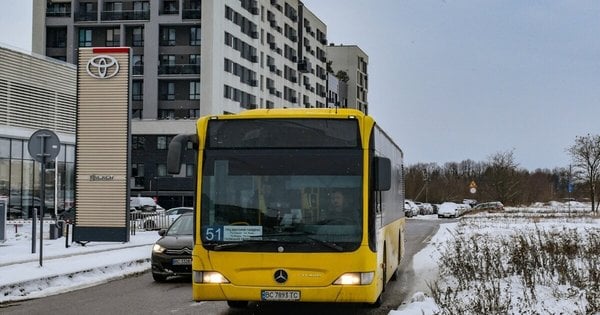 У Львові через відсутність електроенергії припинили рух трамваїв і тролейбусів: які маршрути не працюють