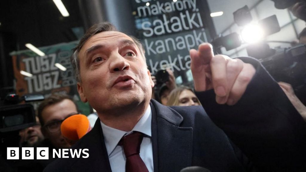 Угорщина надала політичний притулок колишньому міністру юстиції Польщі Збігнєву Зьобро