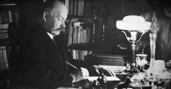 Василь Щурат: захоплюючі відомості про керівника секретного львівського університету