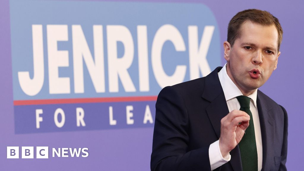 Впливового консерватора виключили з партії, яку він прагнув очолити.