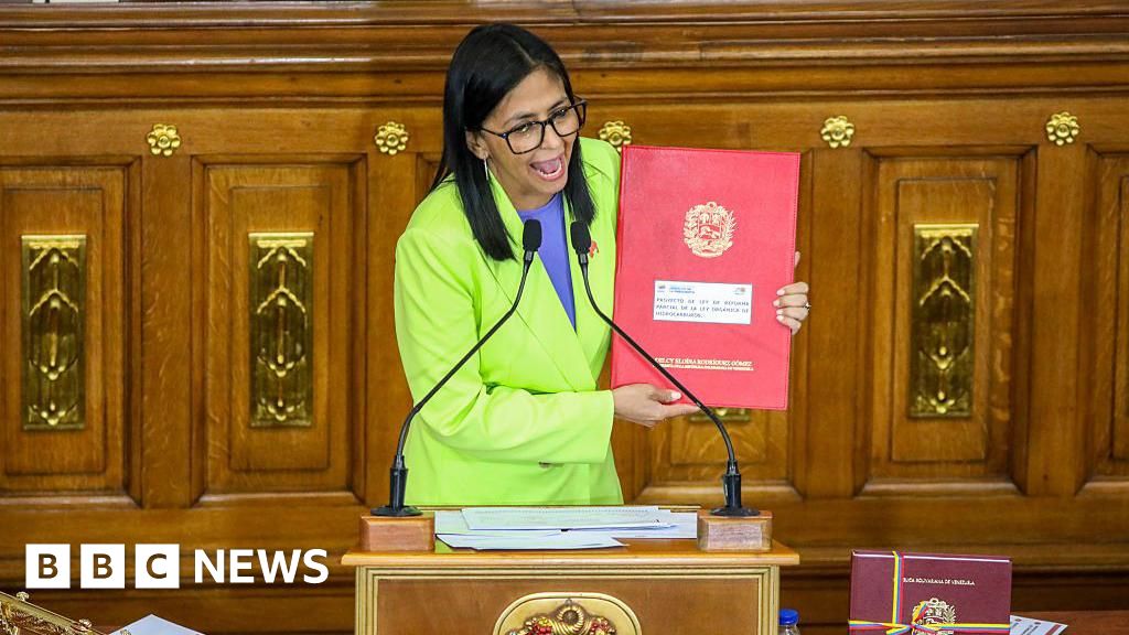 Виконувач обов’язків президента Венесуели пропонує реформу нафтової галузі