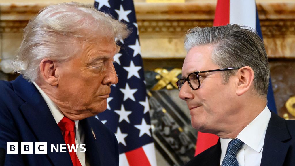 Загроза тарифів щодо Ґренландії є «невірною»