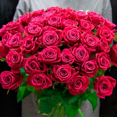 Букет з 35 червоних троянд Шангрі-Ла