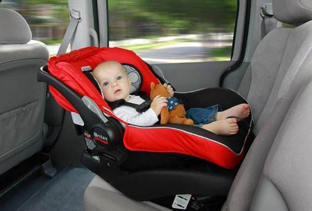  Як часто чистити дитяче автокрісло: правила догляду, безпечне прання чохла та ременів