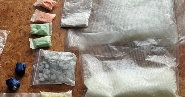 Правоохоронці припинили великий канал постачання наркотиків в Івано-Франківську – конфісковано товару на суму 2 млн грн – відео