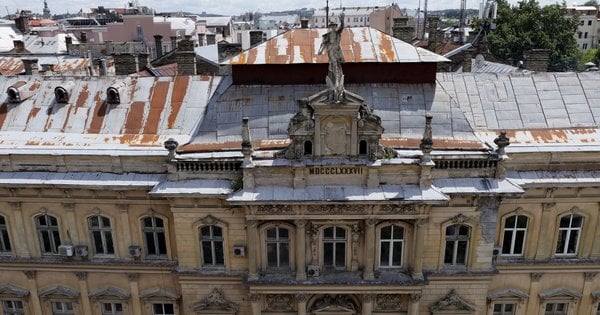 У будівлі з Меркурієм знайшли справжні настінні розписи: що дослідили експерти - фото