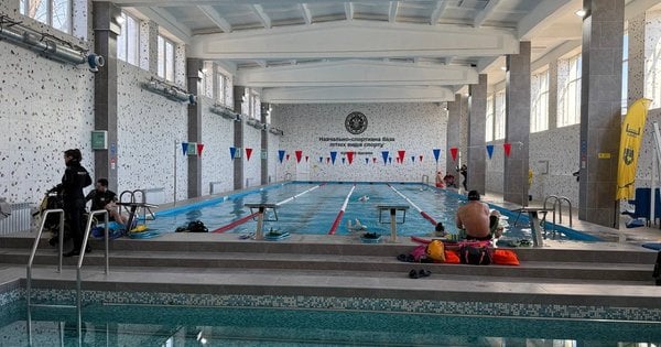 Зовнішній вигляд басейну СКА у Львові після оновлення