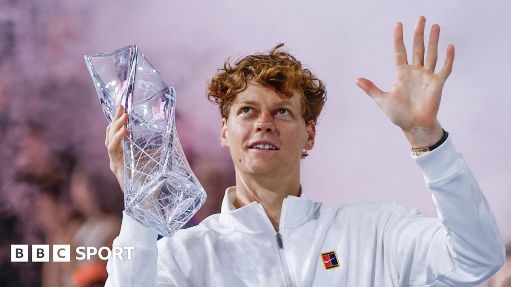 Miami Open: Янік Сіннер здобуває перемогу і продовжує тиснути на Карлоса Алькараза у світовому рейтингу