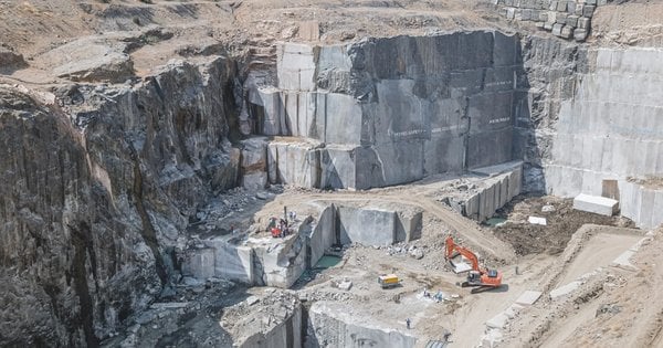 Підприємство присяжної судді перемогло в торгах на право видобутку чарнокіту у Хмельницькій області за 5,4 млн грн.