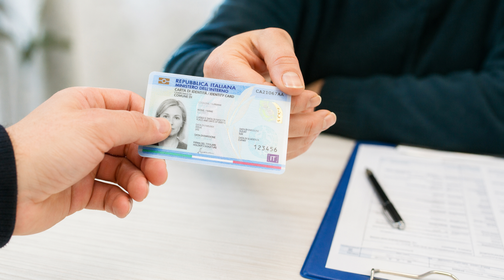 Паперовий ID в Італії скасують