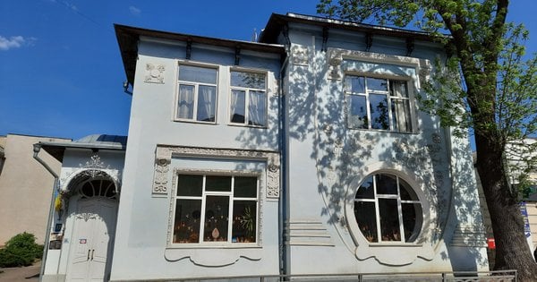 Музей бурштину і Самчука в історичній кам’яниці Вігдоровича у Рівному: будівля вчених, фото