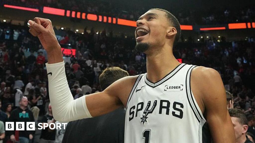 Плей-офф НБА: Сан-Антоніо Сперс перемагають зі поверненням Віктора Вембаньями після струс мозку