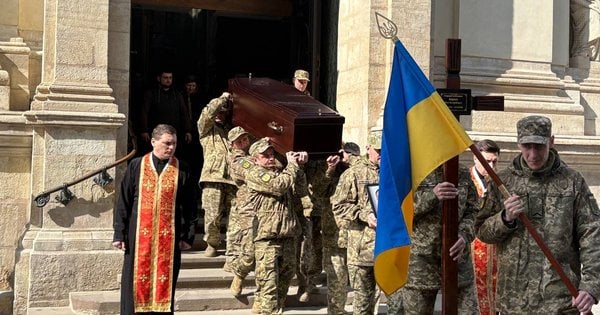 У Львові провели церемонію прощання з військовим ТЦК Олегом Авдєєвим