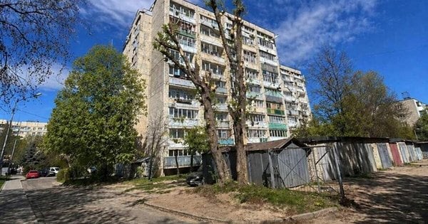 Львівська посадовиця відреагувала на звернення громадянина зображенням, створеним ШІ, і отримала покарання.