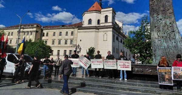 Протест у Львові проти мігрантів – хто взяв участь: фото