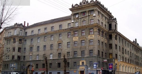 У Львові без дозволів роблять реконструкцію старого гуртожитку під готель