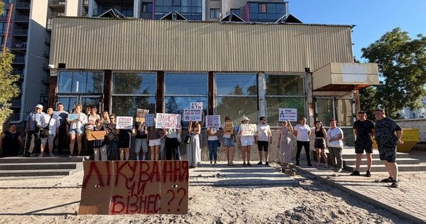Центр реабілітації для людей з наркотичною залежністю - Жителі вулиці Городоцької у Львові влаштували акцію протесту