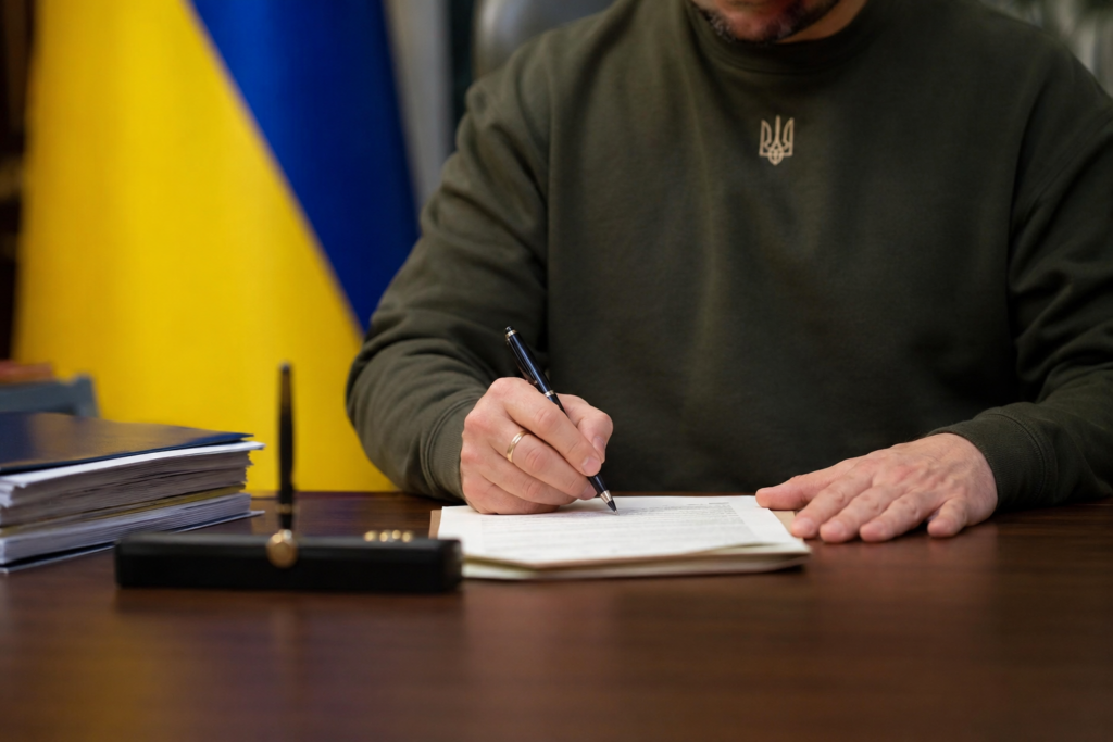Зеленський підписав закон №4699-IX