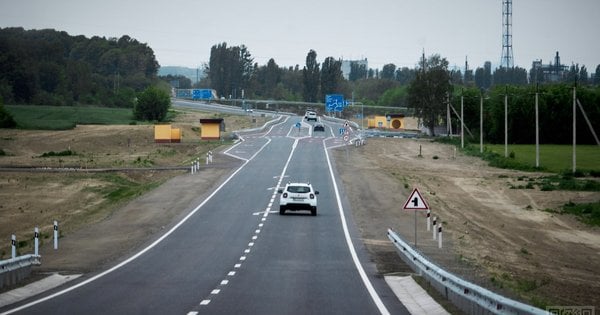 Колишній керівник Служби автодоріг Рівненщини повернув білоруській фірмі 7,5 млн грн і став підозрюваним