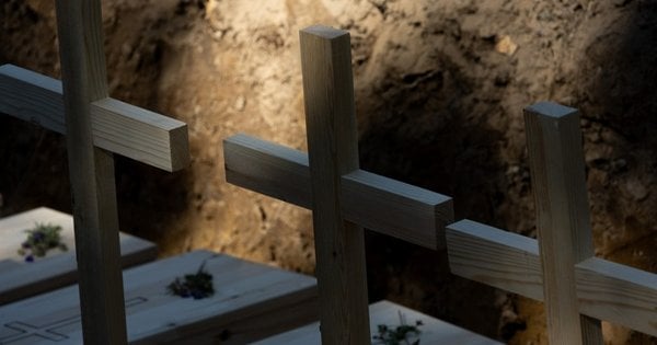 Україна надала Польщі дозвіл на ексгумаційні роботи у Волинській та Львівській областях – подробиці