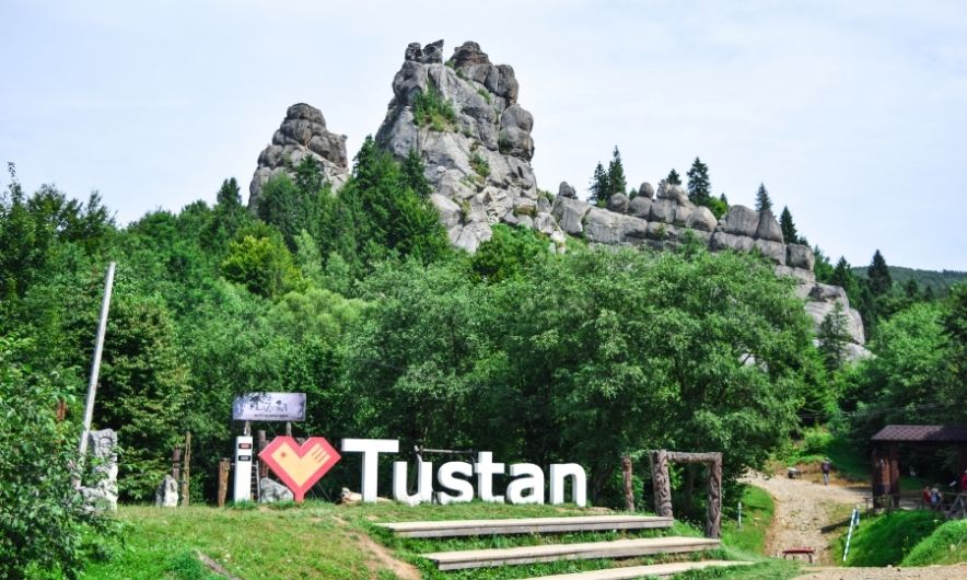 krepost_tustan ‣ Українські новини Маршрут на вихідні зі Львова: 7 місць, куди варто поїхати на авто